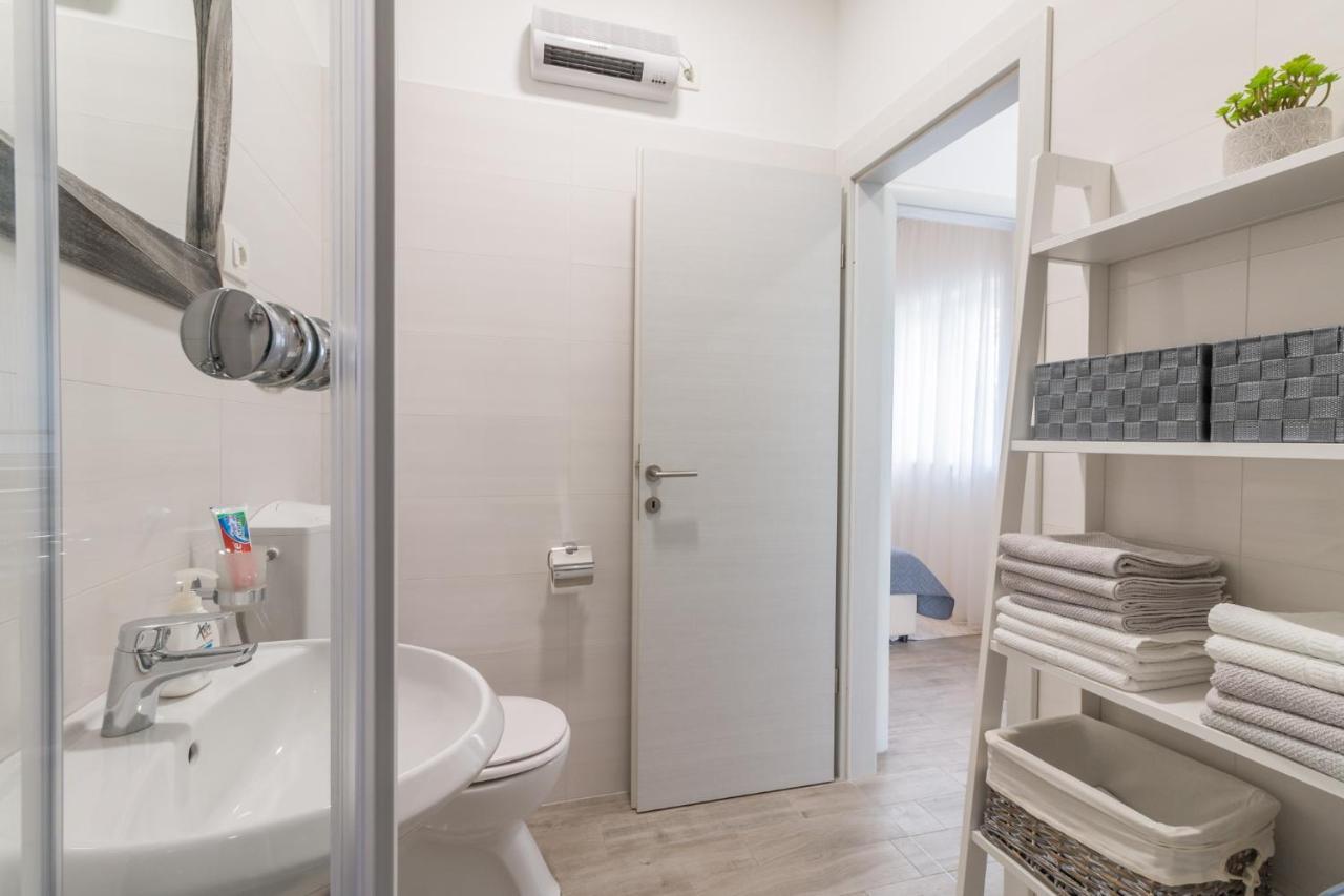 Apartments Lusani Split Luaran gambar