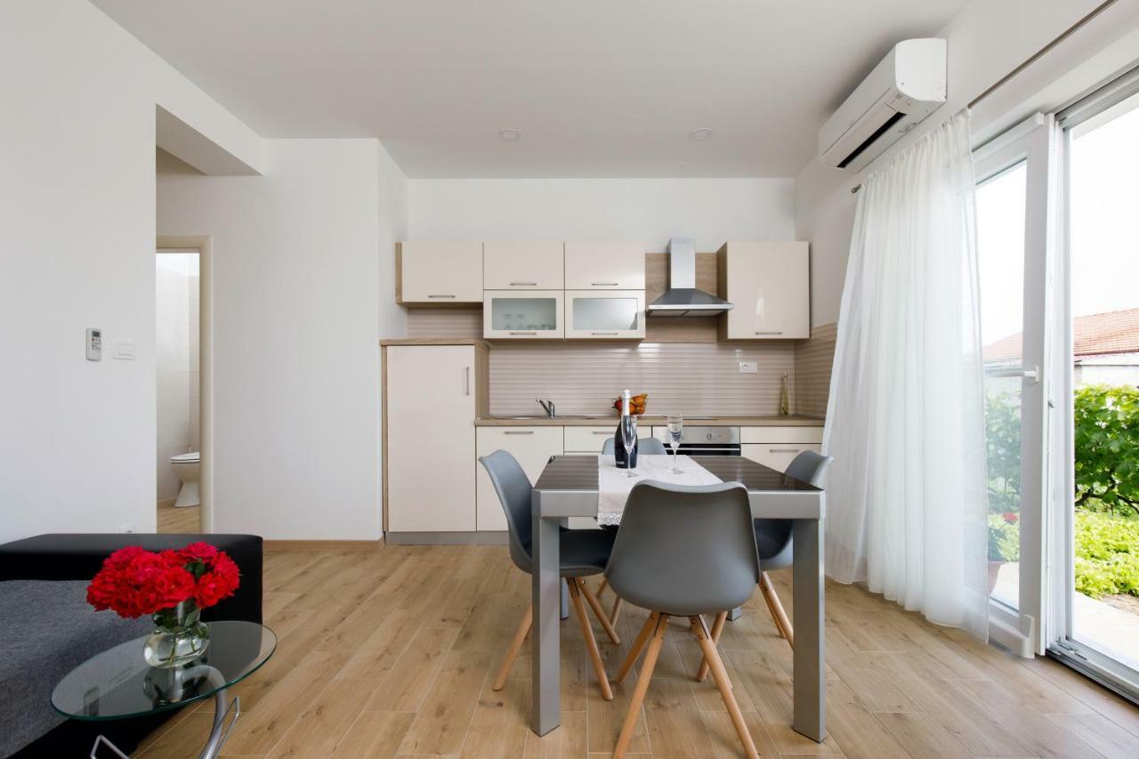 Apartments Lusani Split Luaran gambar