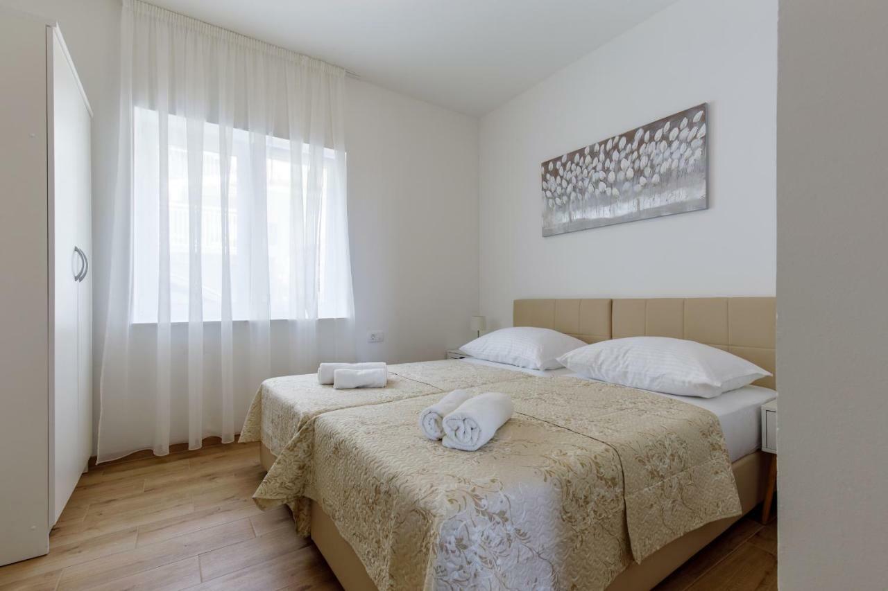 Apartments Lusani Split Luaran gambar