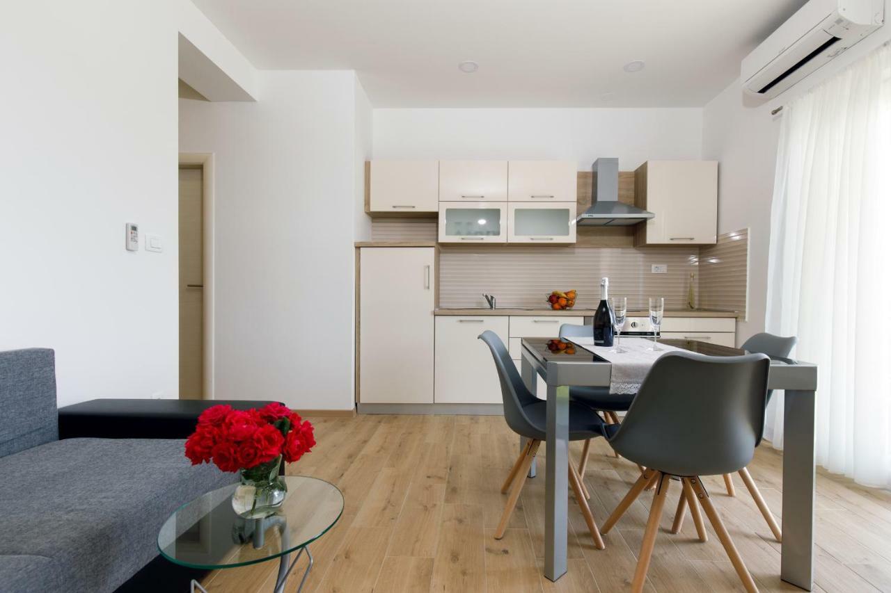 Apartments Lusani Split Luaran gambar