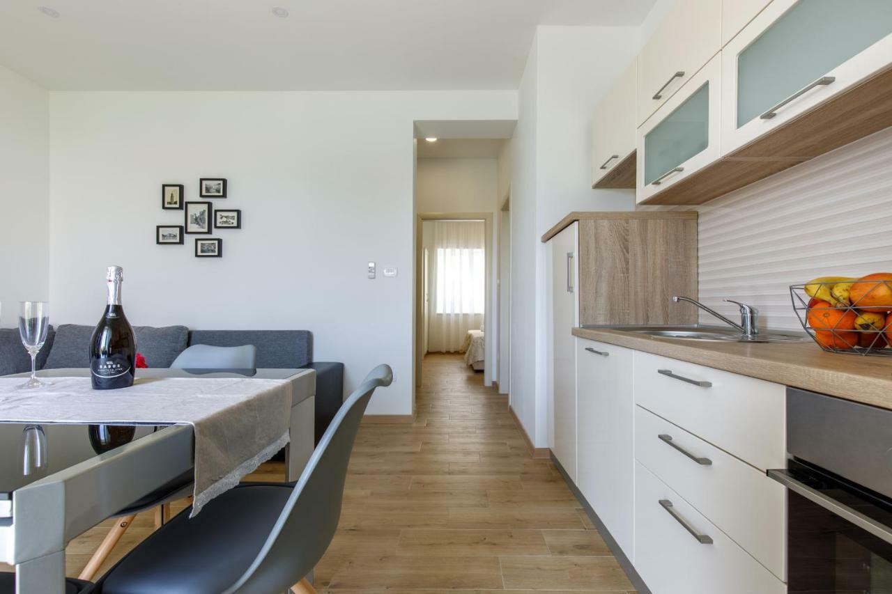 Apartments Lusani Split Luaran gambar