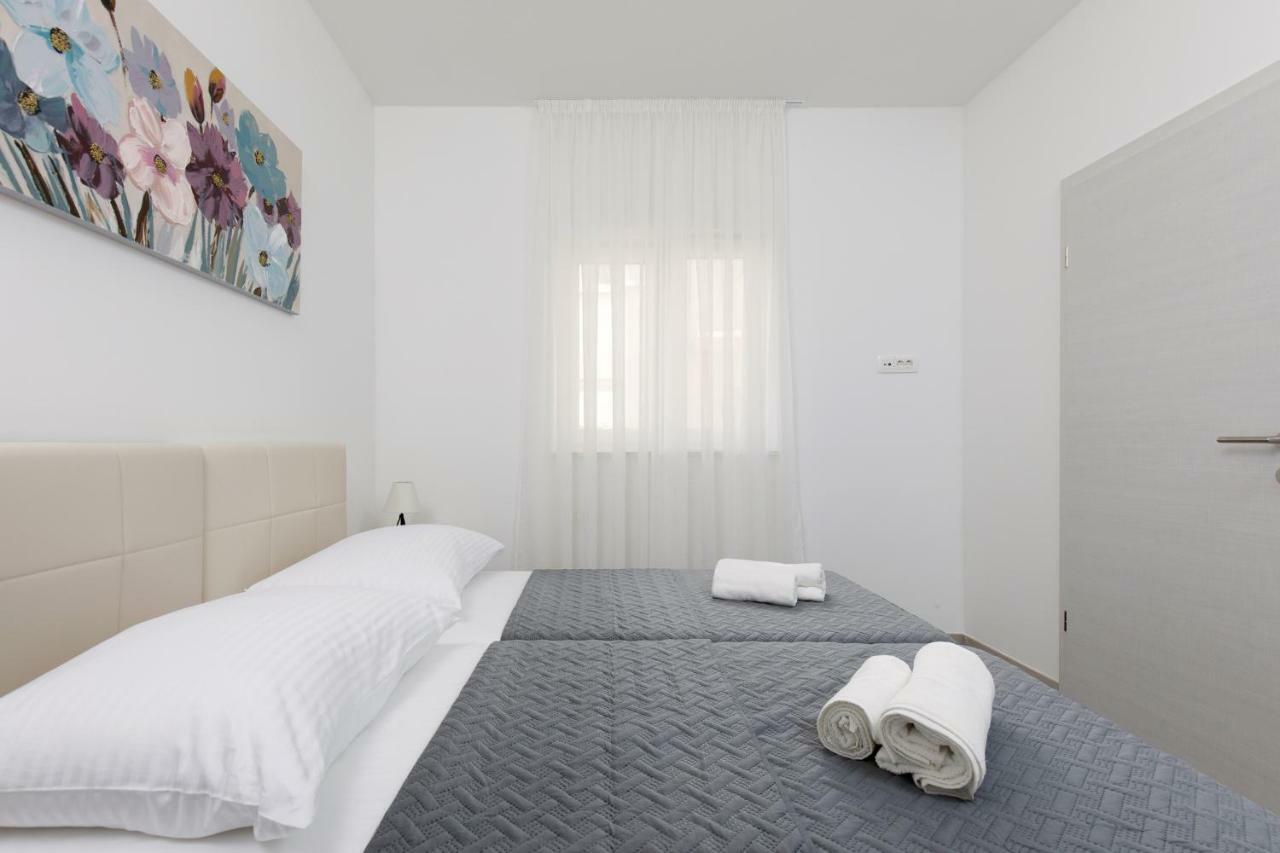 Apartments Lusani Split Luaran gambar