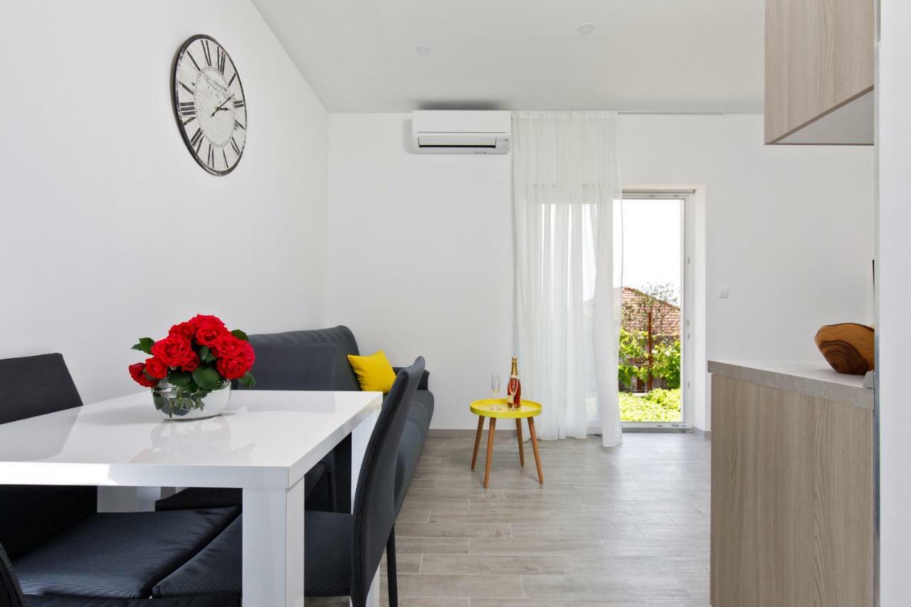 Apartments Lusani Split Luaran gambar