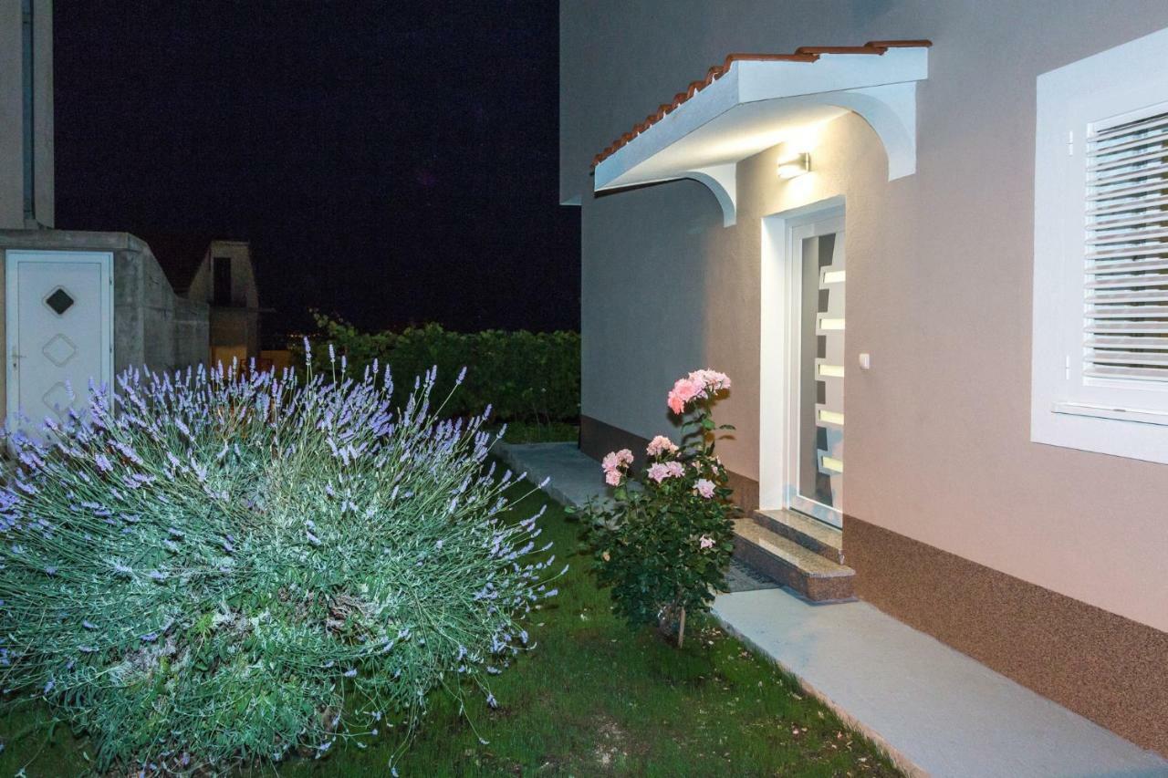 Apartments Lusani Split Luaran gambar